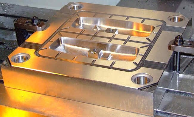 模具鋼材的選用.jpg 模具鋼材的選用.jpg