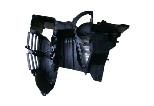 汽車配件模具.jpg 汽車配件模具.jpg