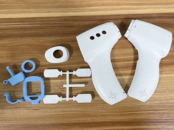 十一套額溫槍精密注塑模具實現(xiàn)快速量產(chǎn) 十一套額溫槍精密注塑模具實現(xiàn)快速量產(chǎn)