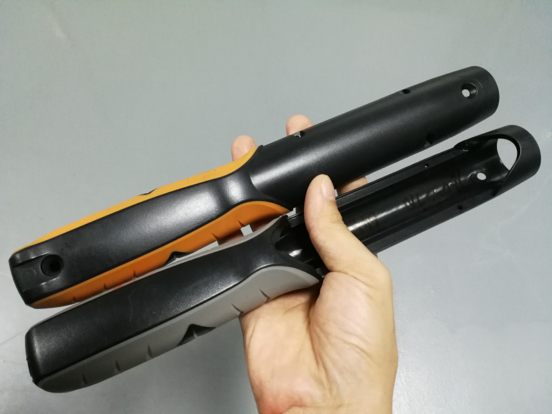 鴻凱運包膠模具技術(shù)解溫州客戶燃眉之急 鴻凱運包膠模具技術(shù)解溫州客戶燃眉之急